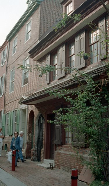 02-10-01-Philadelphia
(Click on the picture for the full-size version)