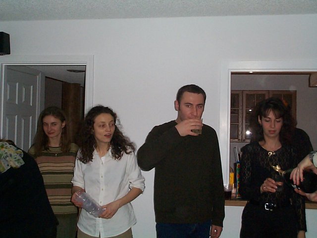 House warming party at Dan & Alina, 11/30/2001
(Click on the picture for the full-size version)