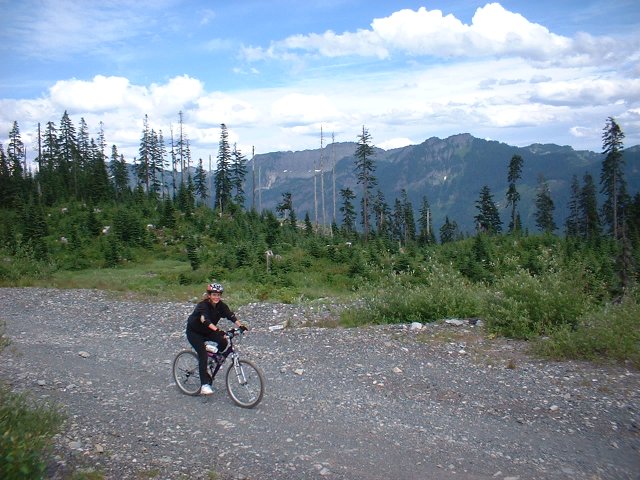 Alin Constantin's Photography - Mountain Biking 08/03/2002
(Click on the picture for the full-size version)