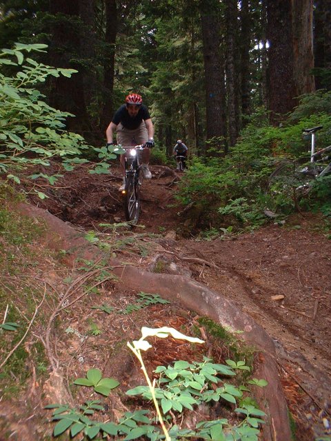 Alin Constantin's Photography - Mountain Biking 08/03/2002
(Click on the picture for the full-size version)