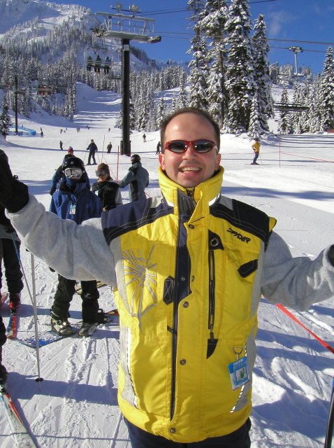 At Stevens Pass, 02-23-2003
(Click on the picture for the full-size version)