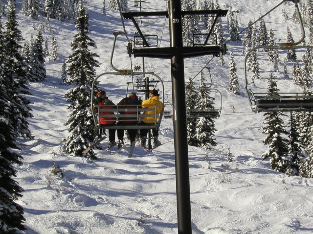 At Stevens Pass, 02-23-2003
(Click on the picture for the full-size version)