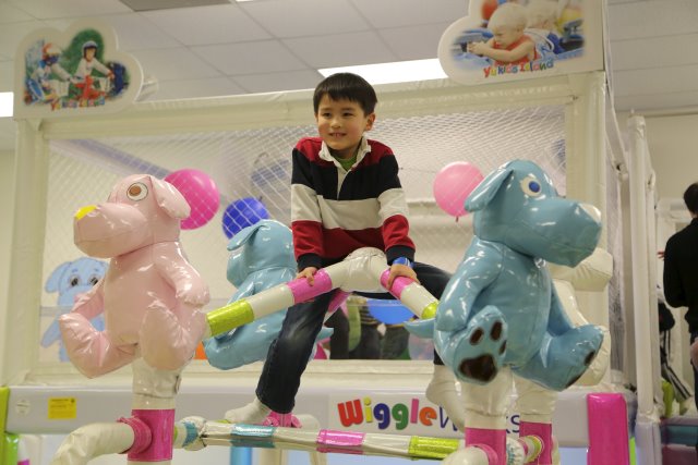 William's birthday, 1/27
(Click on the picture for the full-size version)