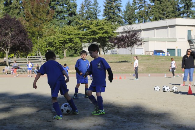 First day of soccer, Lake Hills Soccer Club, 9/13
(Click on the picture for the full-size version)
