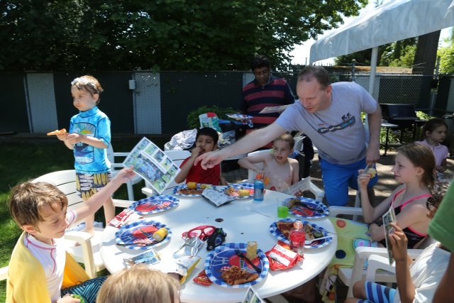 Pool party with the soccer team, 06/04
(Click on the picture for the full-size version)