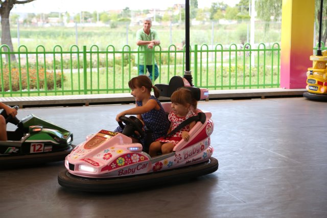 Vacation in Romania 2016, Bucuresti
(Click on the picture for the full-size version)