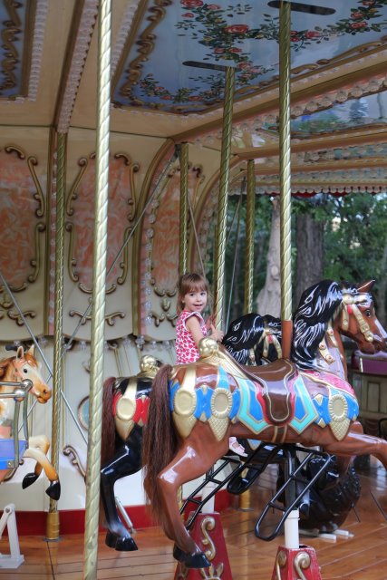 Vacation in Romania 2016, Bucuresti
(Click on the picture for the full-size version)