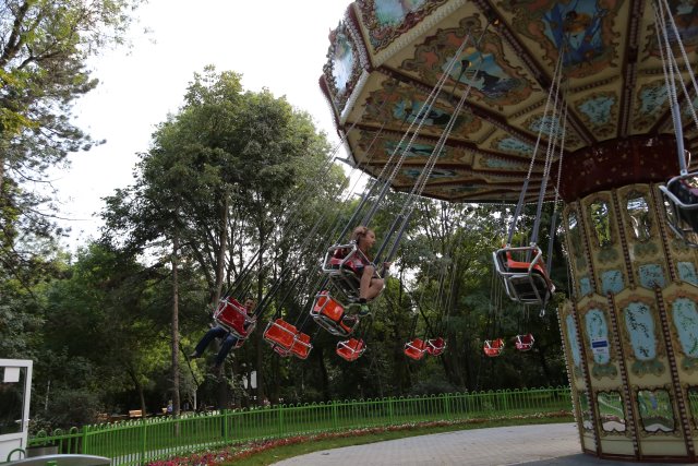 Vacation in Romania 2016, Bucuresti
(Click on the picture for the full-size version)