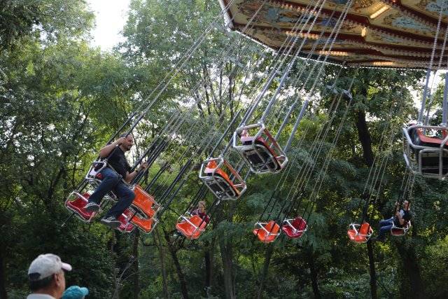 Vacation in Romania 2016, Bucuresti
(Click on the picture for the full-size version)