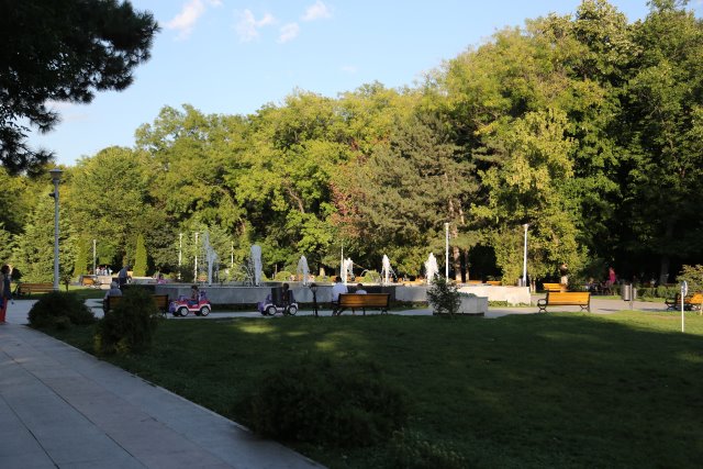 Vacation in Romania 2016, Bucuresti
(Click on the picture for the full-size version)