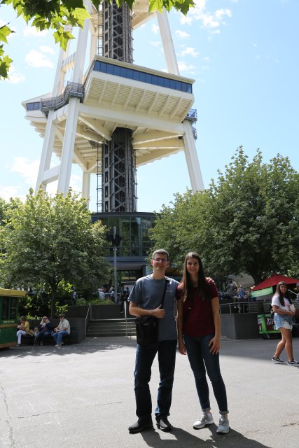 Andrei & Suzana in Seattle
(Click on the picture for the full-size version)