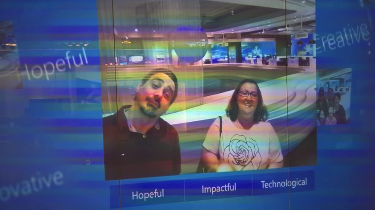 Andrei & Suzana in Seattle
(Click on the picture for the full-size version)