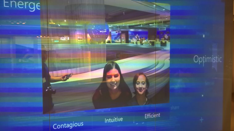 Andrei & Suzana in Seattle
(Click on the picture for the full-size version)