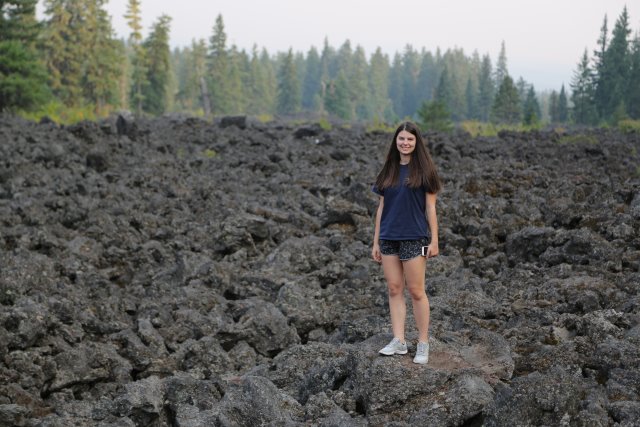 Oregon Lava beds
(Click on the picture for the full-size version)