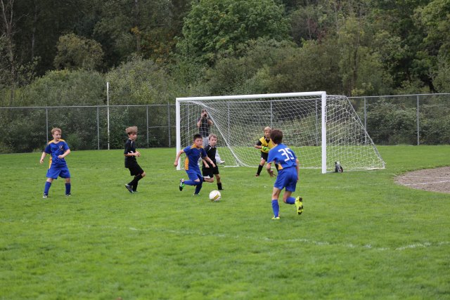 Vlad Soccer vs. Northbend FC, 9/09
(Click on the picture for the full-size version)