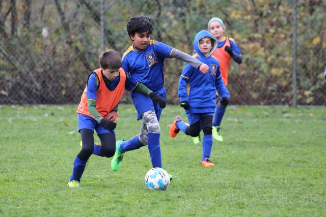 Vlad Soccer 11/04
(Click on the picture for the full-size version)