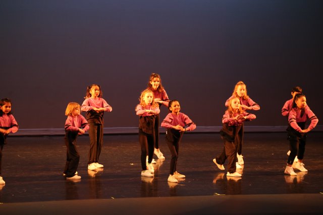 Radu @ IDT Dance Recital 1/20
(Click on the picture for the full-size version)