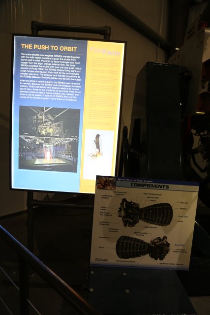 At California Science Museum, 2/22
(Click on the picture for the full-size version)
